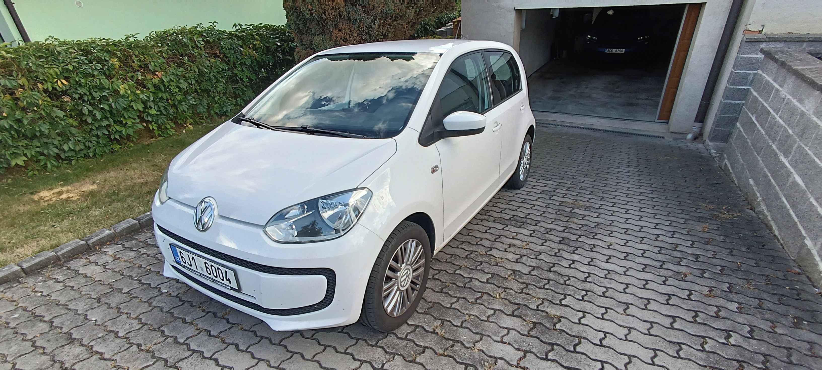 Volkswagen Up!, 1.0 MPI 44 KW, nájezd 82tis km