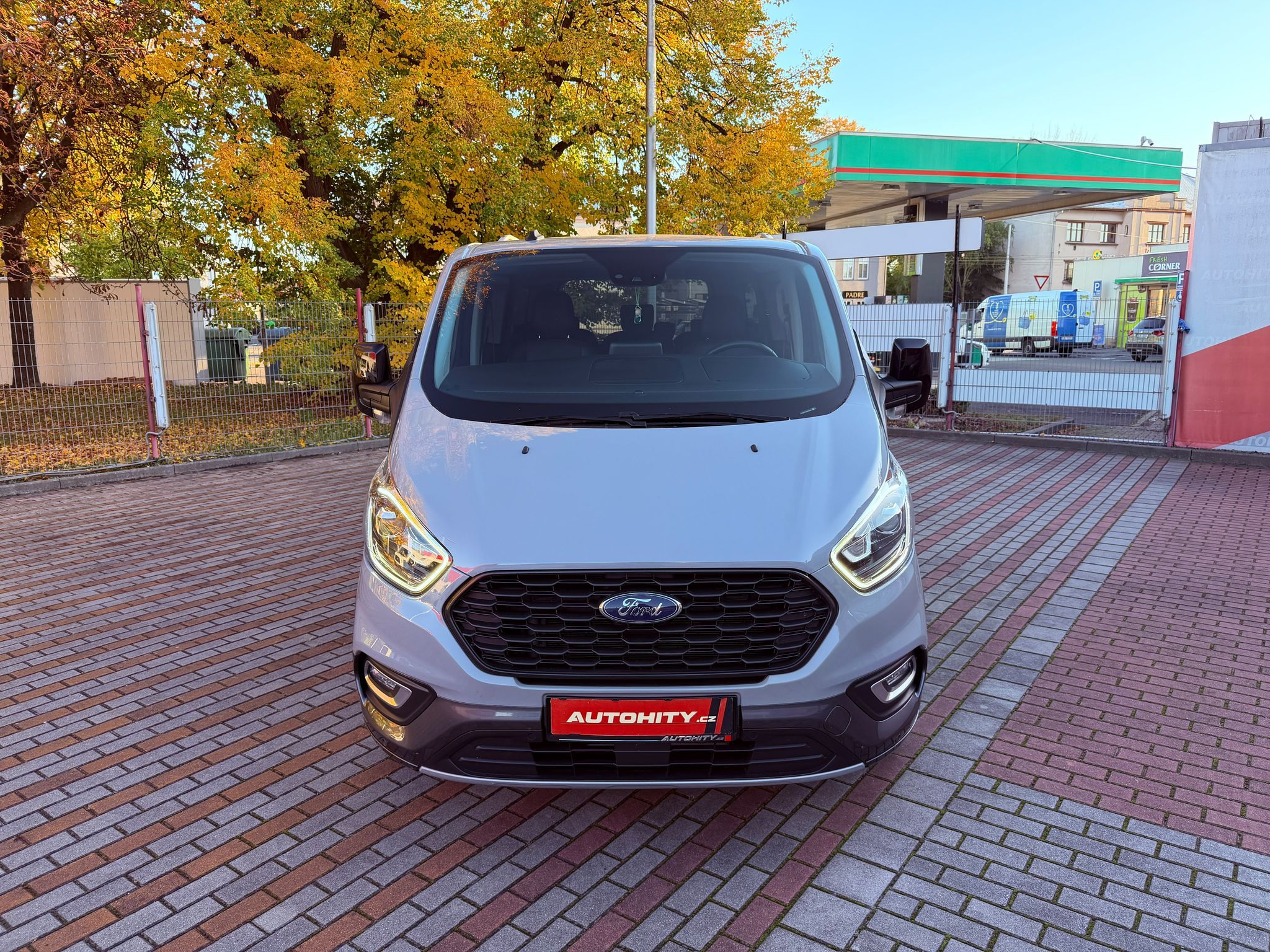 Ford Tourneo Custom, 2.0 EcoBlue Titanium L2, ČR, 8 - fotka 2