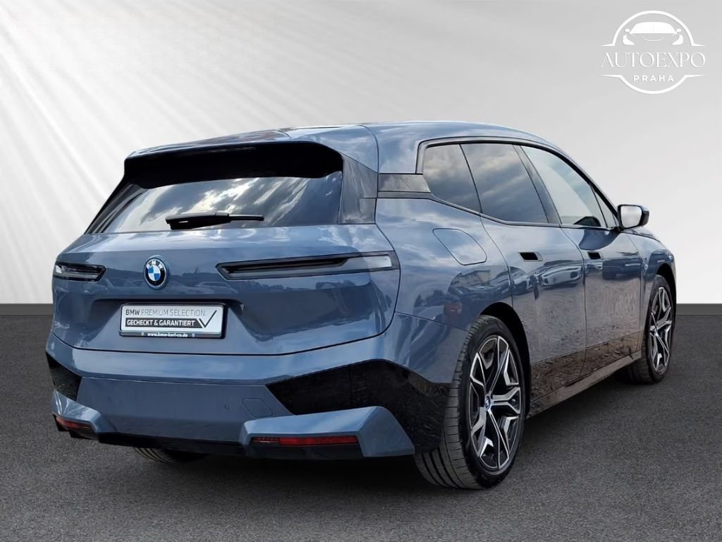 BMW iX, xDrive50 Sportpaket * - fotka 4