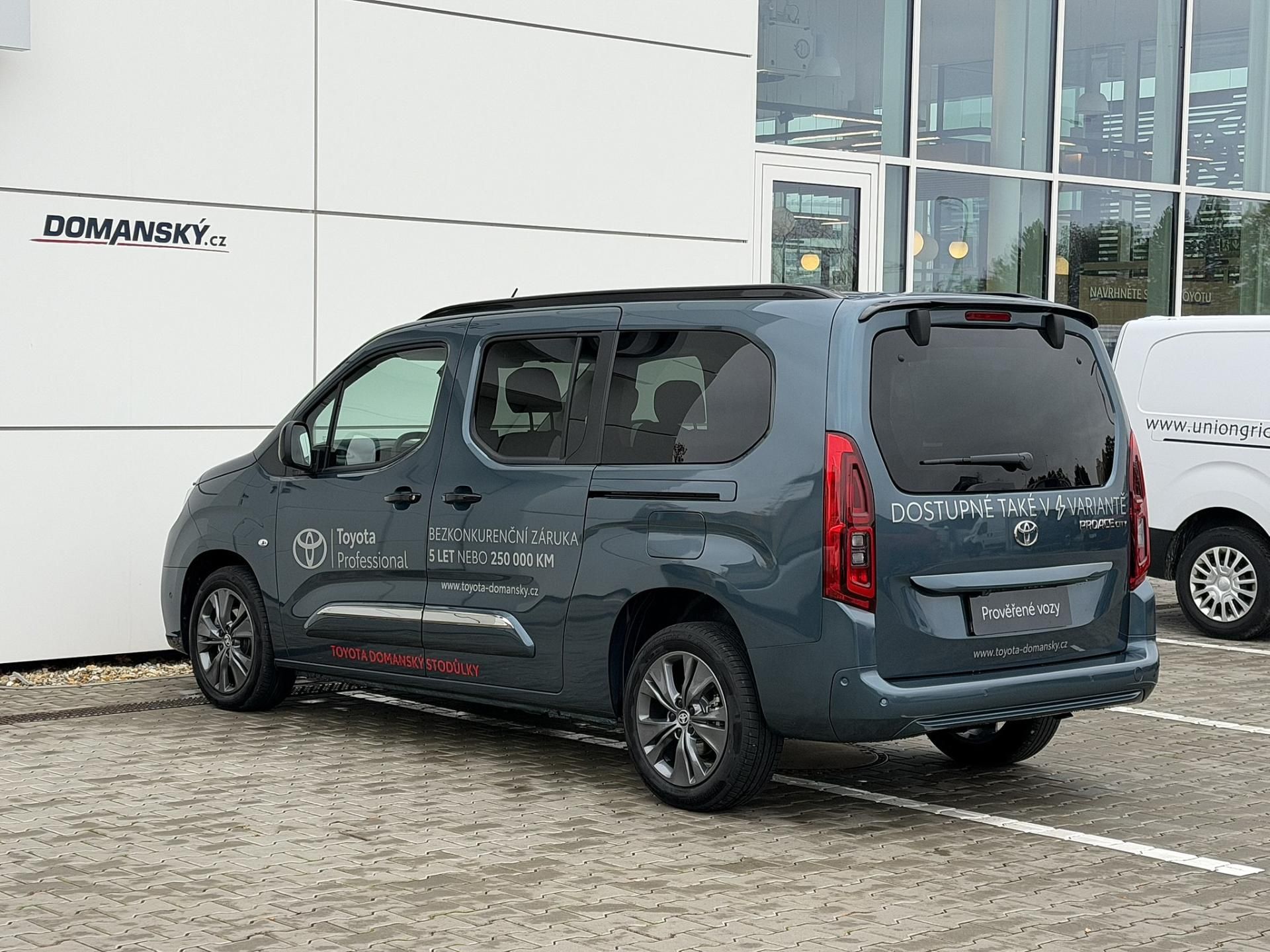Toyota Proace City Verso, LONG VIP 1,5D 130k AT 7 MÍST - fotka 3