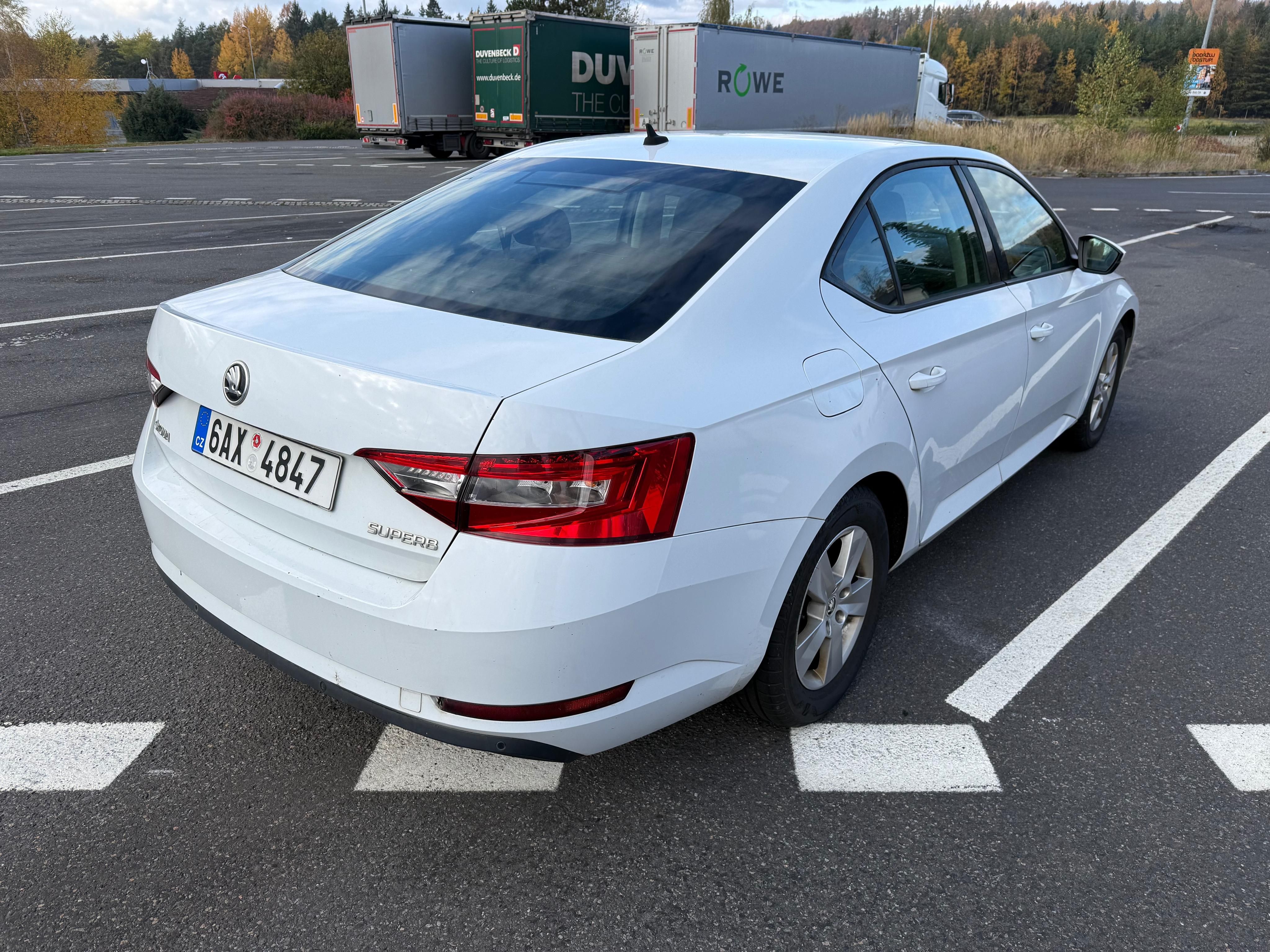 Škoda Superb, 2.0 TDI - fotka 5