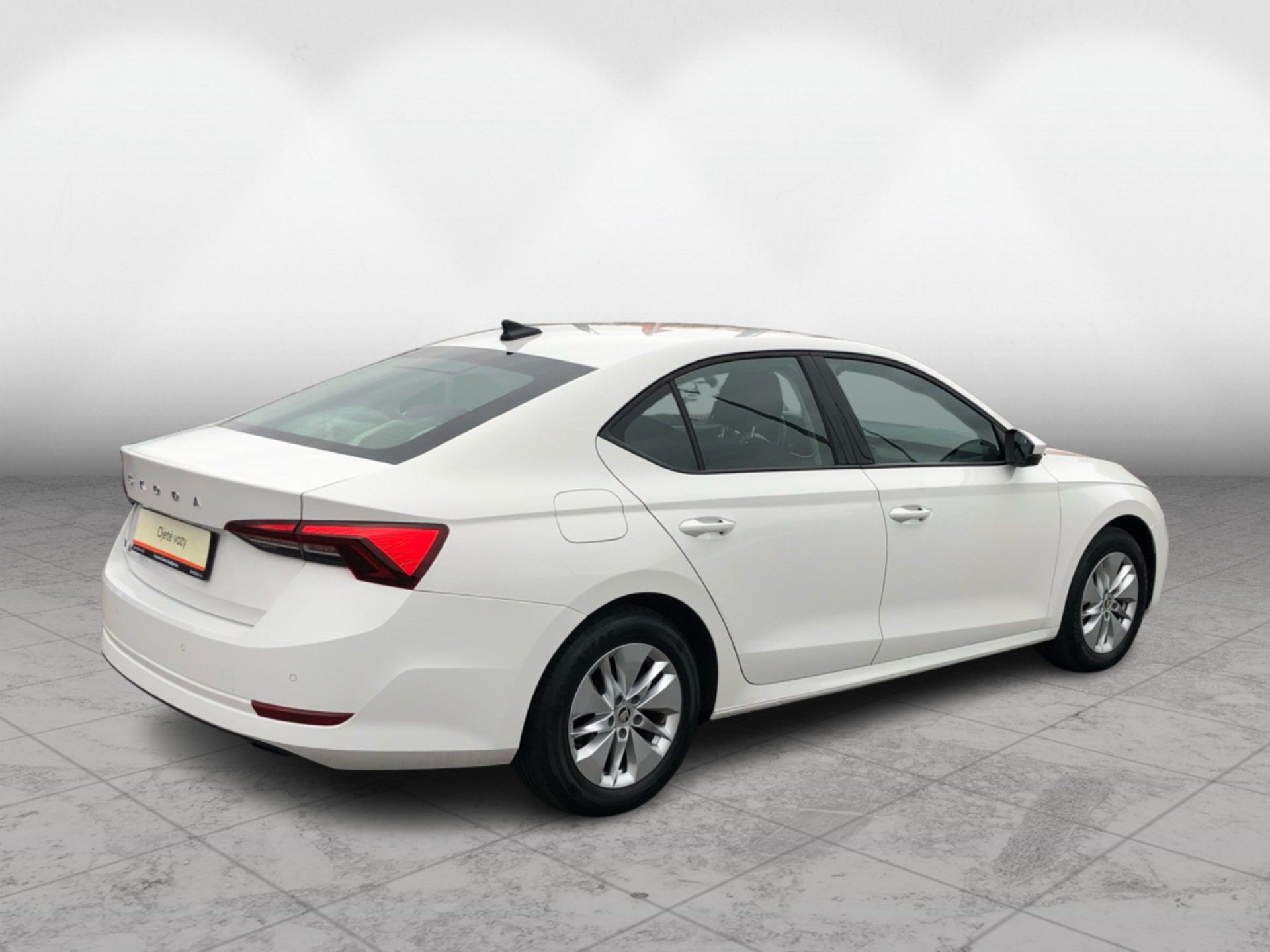 Škoda Octavia, 2,0TDi 85kW AMBITION PLUS - fotka 2