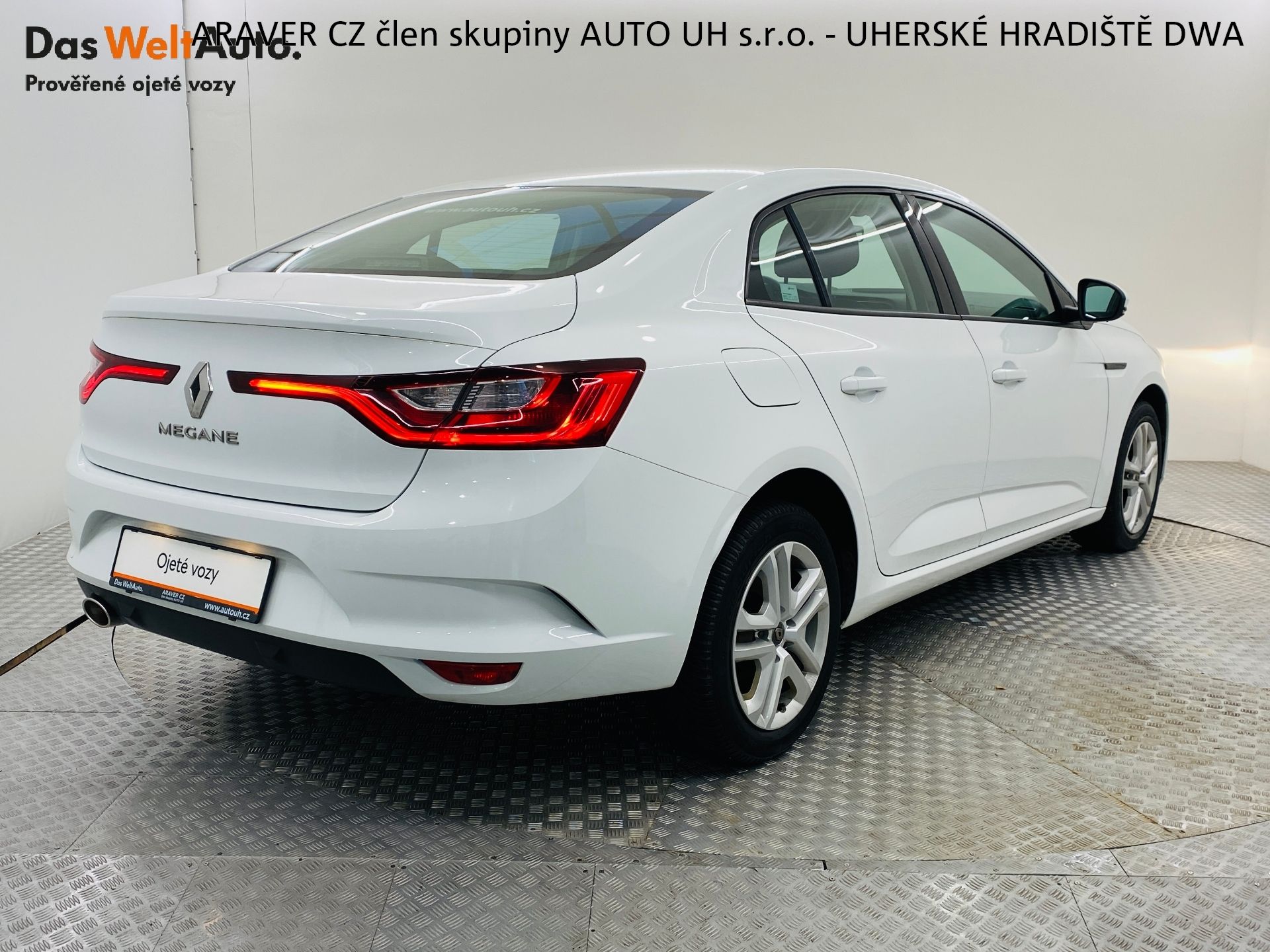 Renault Mégane, 1.3 TCe 85 kW 1. maj. ČR - fotka 2
