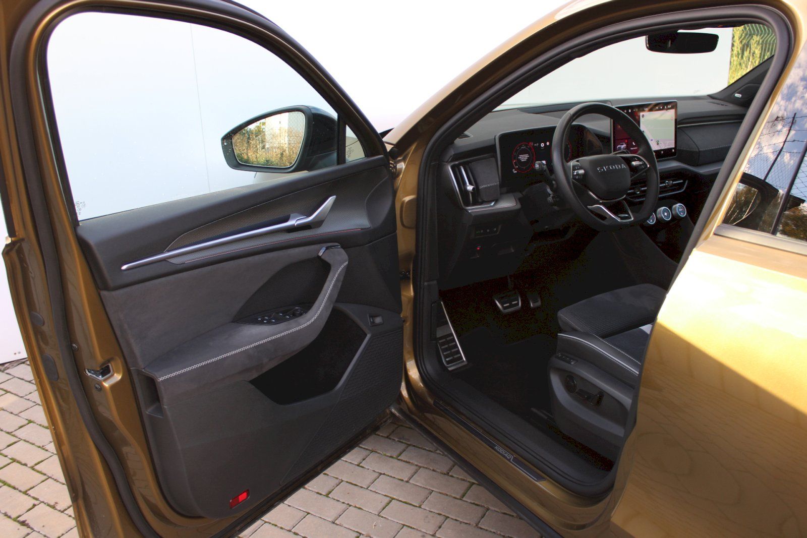 Škoda Kodiaq, 2.0 TDI 142 kW Sportline 4x4 D - fotka 6