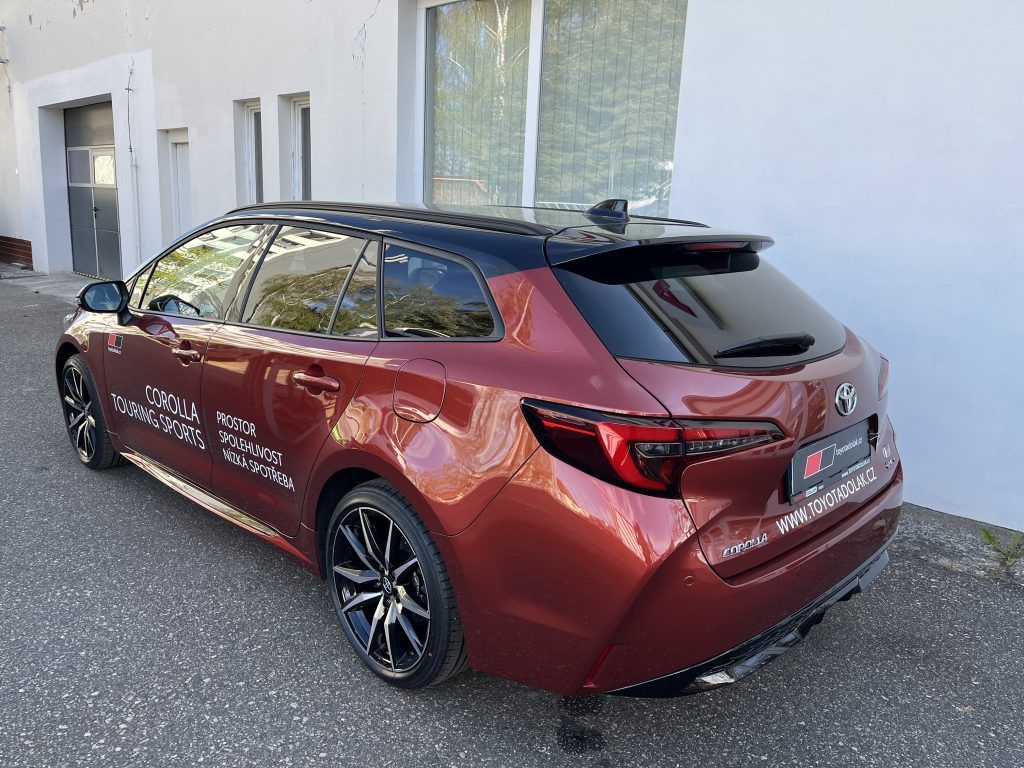 Toyota Corolla, 2.0L HEV GR SPORT - fotka 5