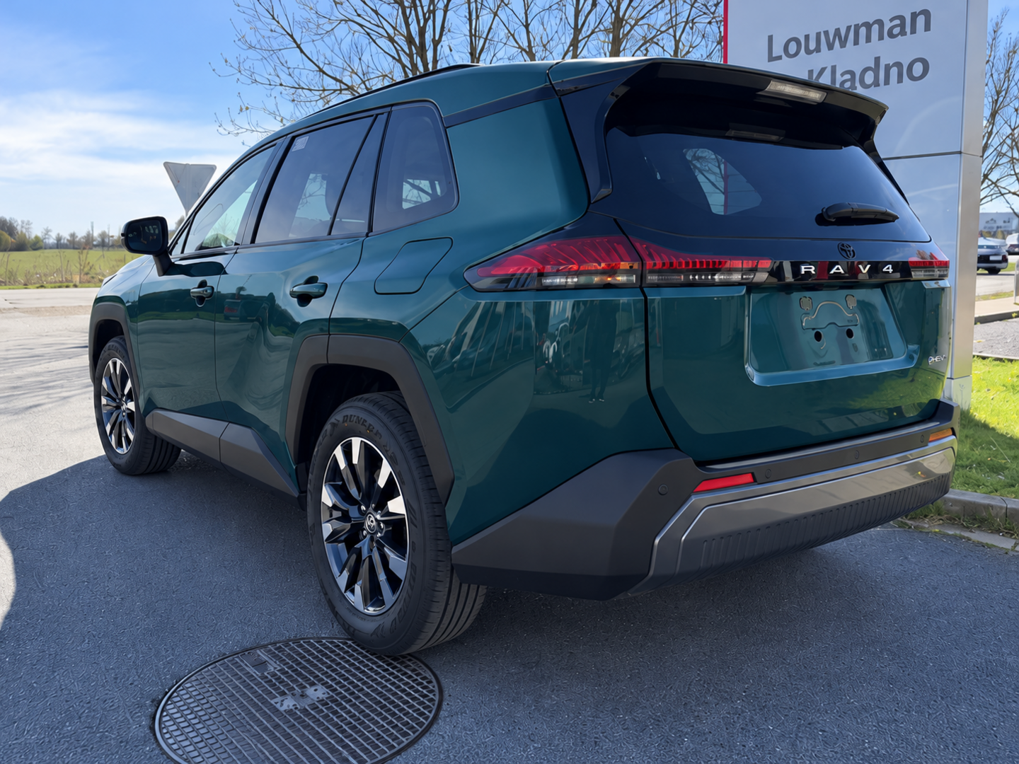Toyota Rav4, 2.5 Hybrid Comfort 4x2 - fotka 3