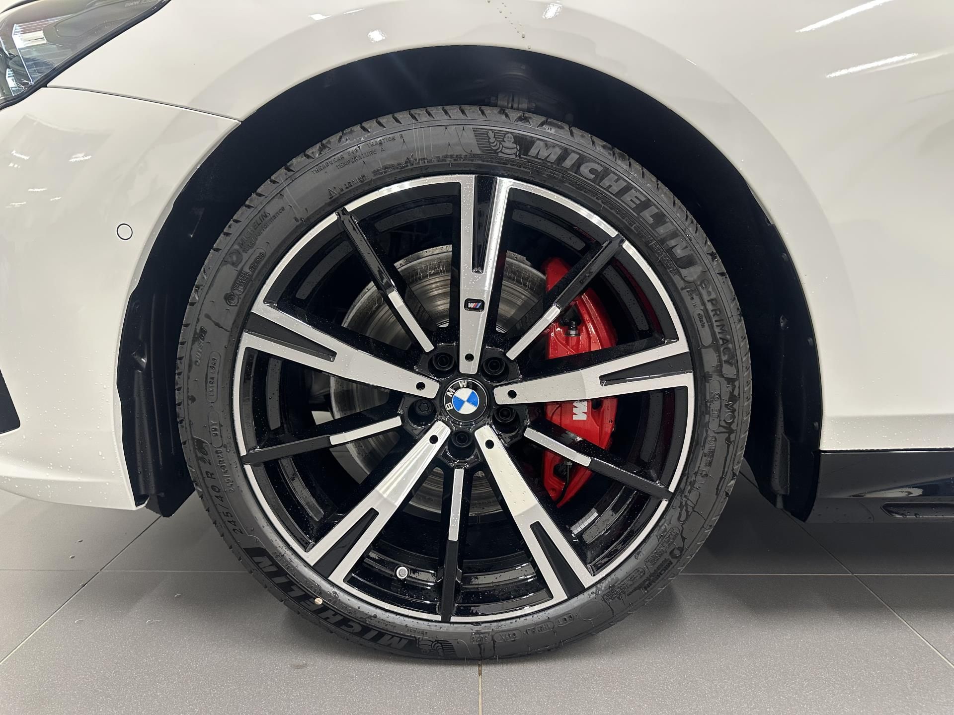 BMW Řada 5, 540d xDrive Touring - fotka 3