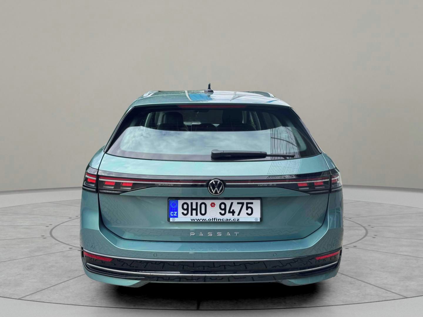Volkswagen Passat, Elegance 2,0 TDI 110 kW - fotka 4