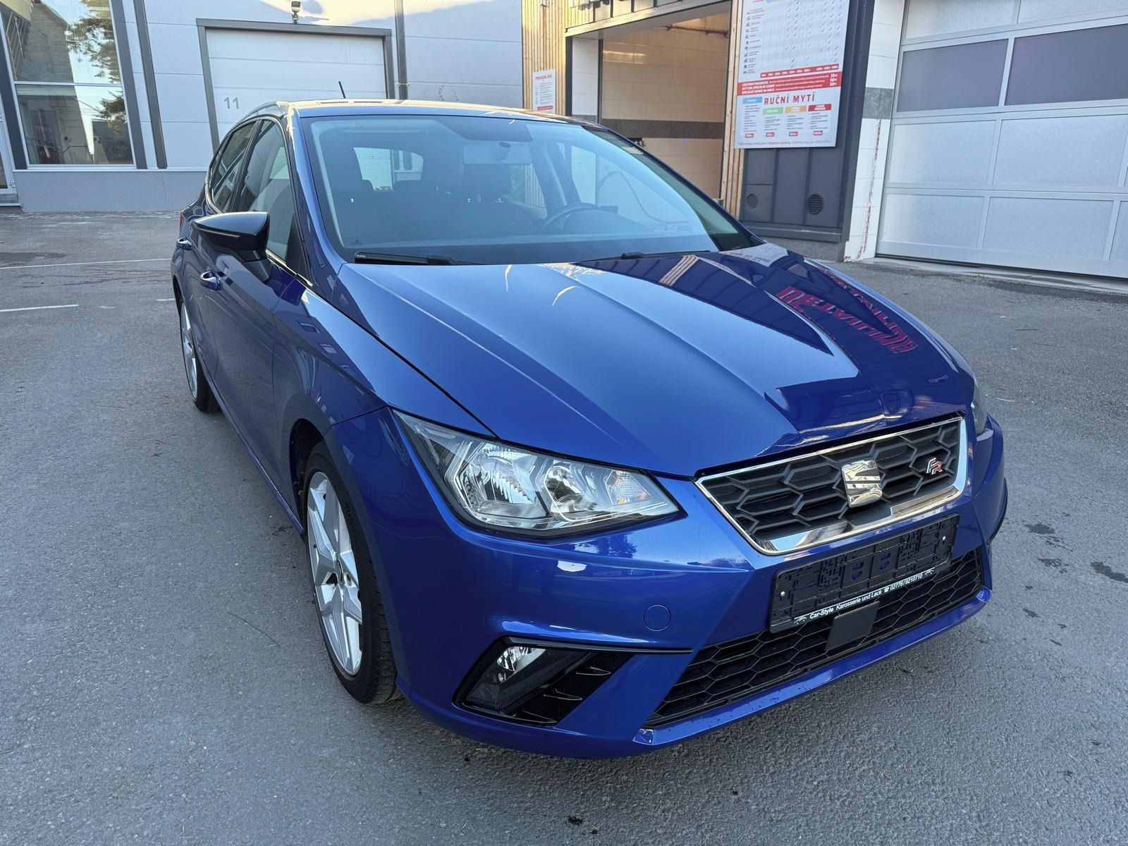 Seat Ibiza, FR 1.0tsi 70kw serviska 1.maj - fotka 2