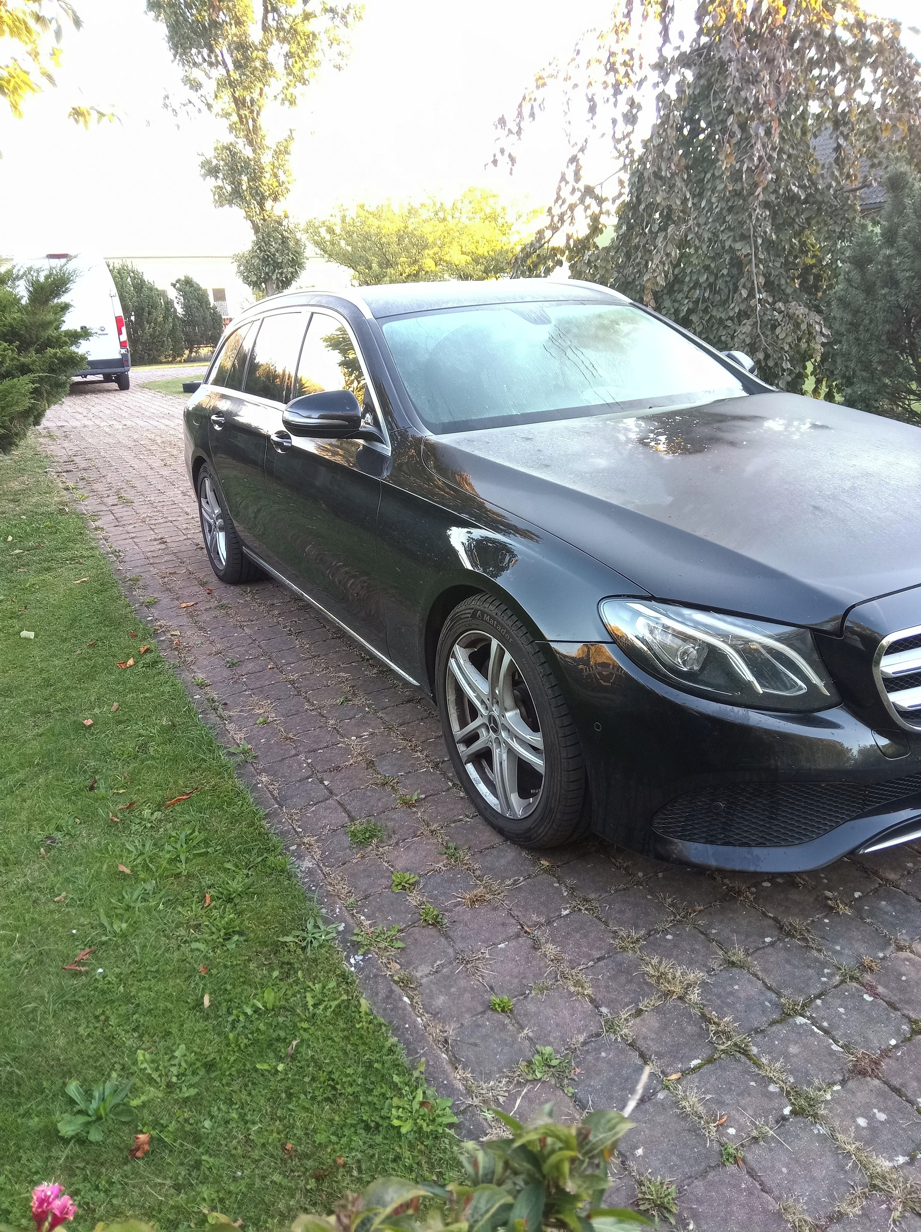 Mercedes-Benz Třídy E, 2.2 cdi - fotka 2