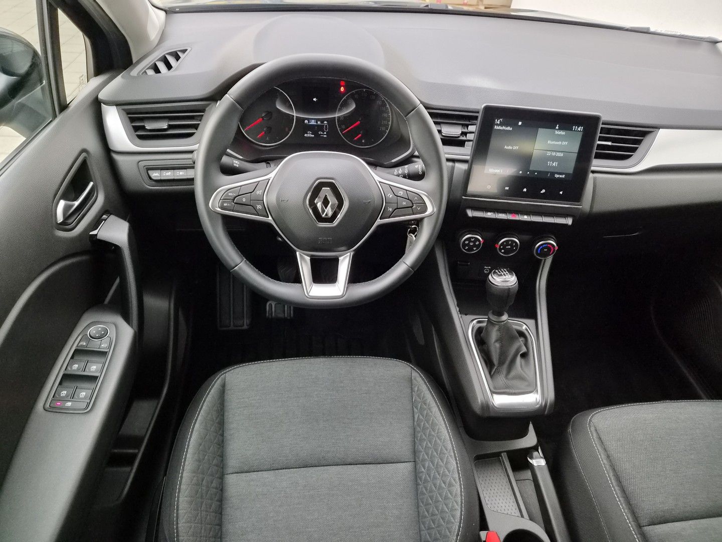 Renault Captur, 1.3Tce 103kW - fotka 5