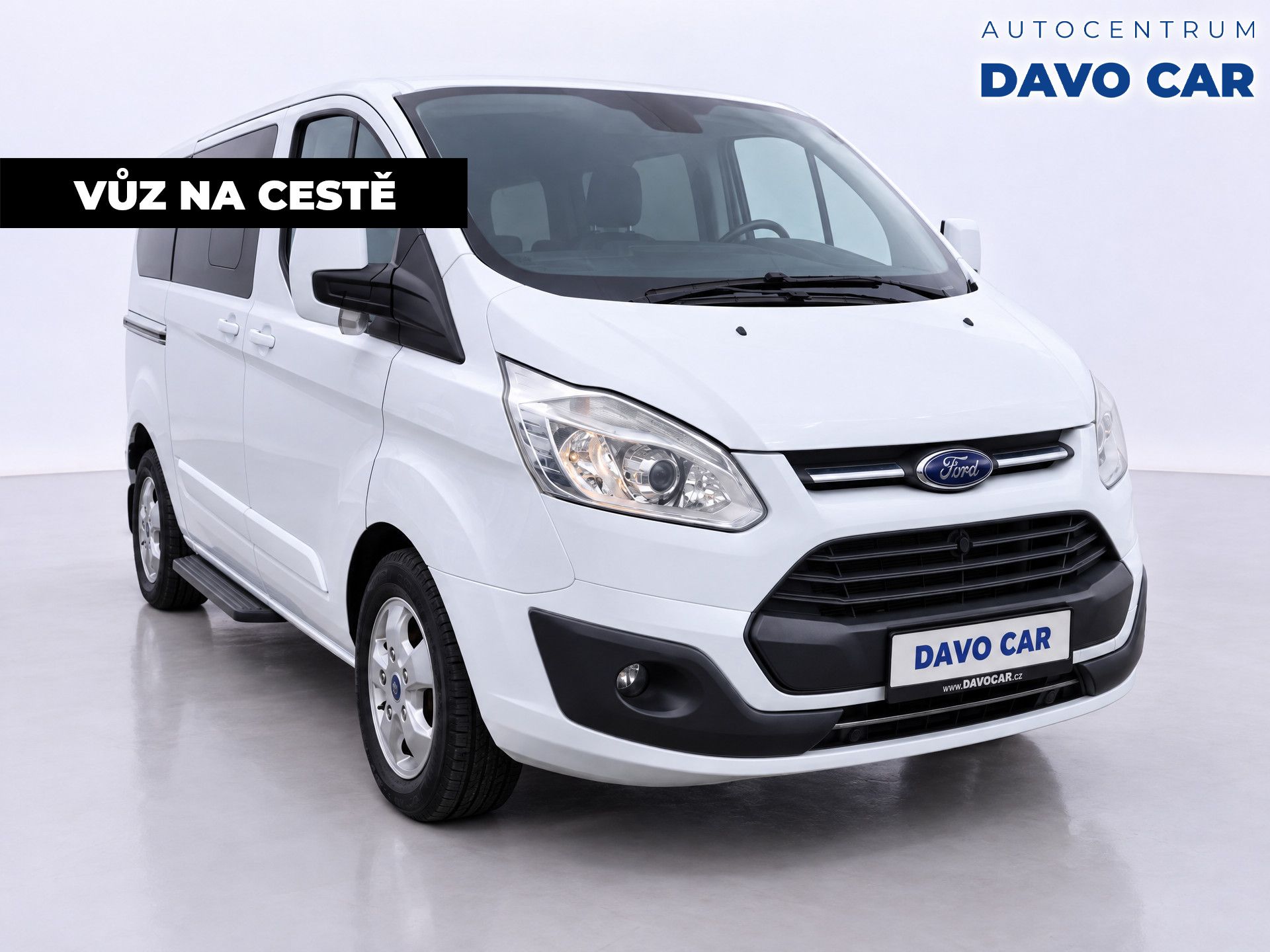 Ford Tourneo Custom, 2,0 TDCi 96 kW TITANIUM 9 Míst