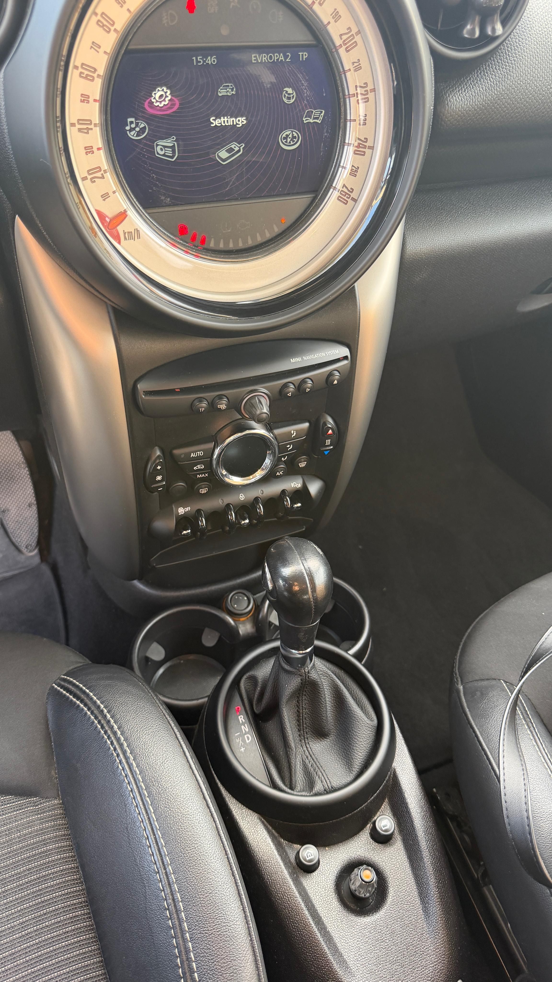 Mini Countryman, 2.0, 82kw, 2013 - fotka 6