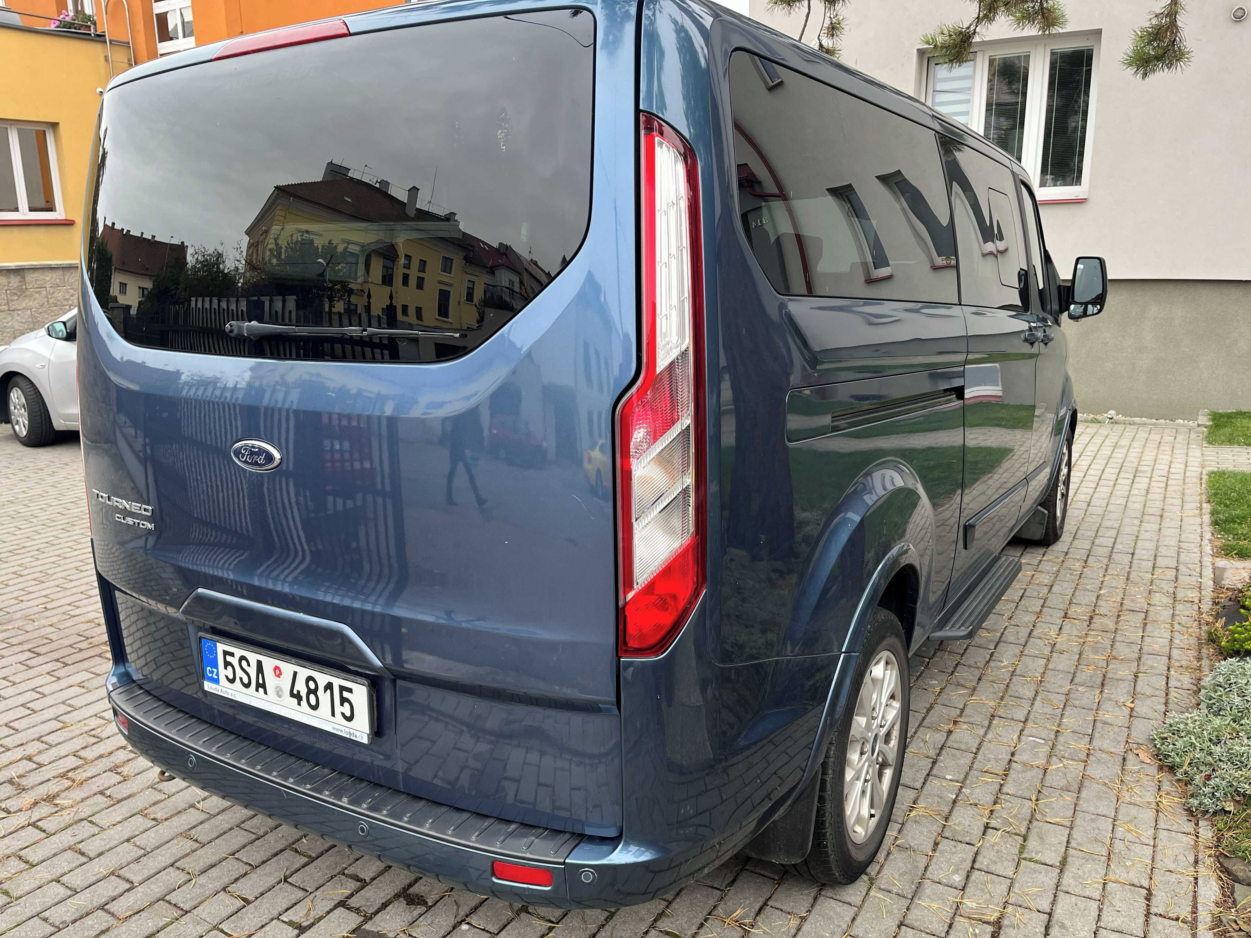 Ford Tourneo Custom, 2.0EcoBlue, 136kW, Titanium - fotka 5