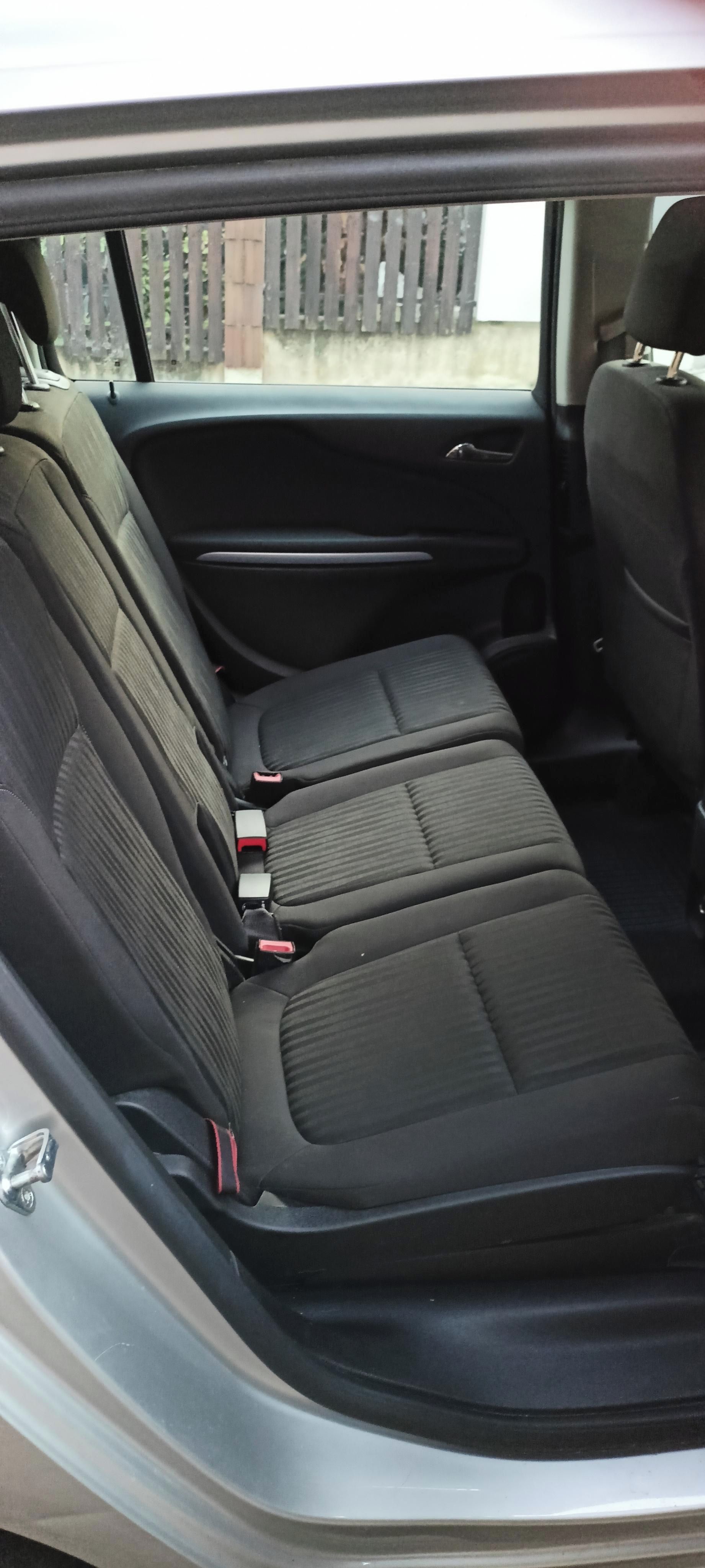 Opel Zafira, 1.6 Turbo, 2019, 7.MÍST 1. maj - fotka 6