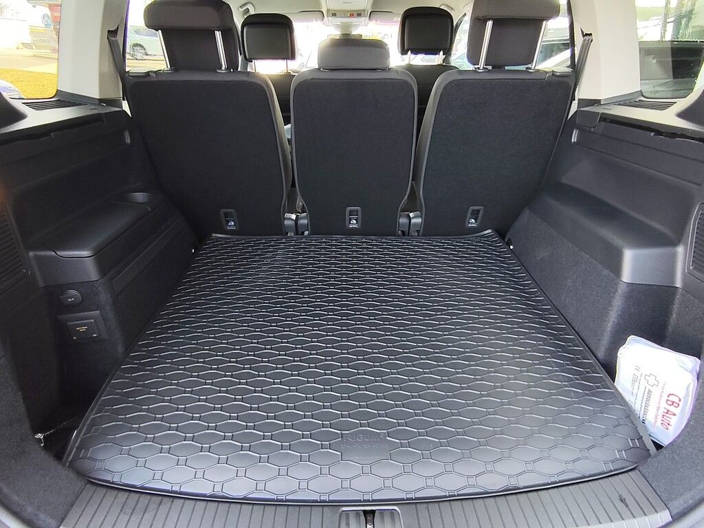 Volkswagen Touran, 1,5 TSI 110 kW - fotka 6