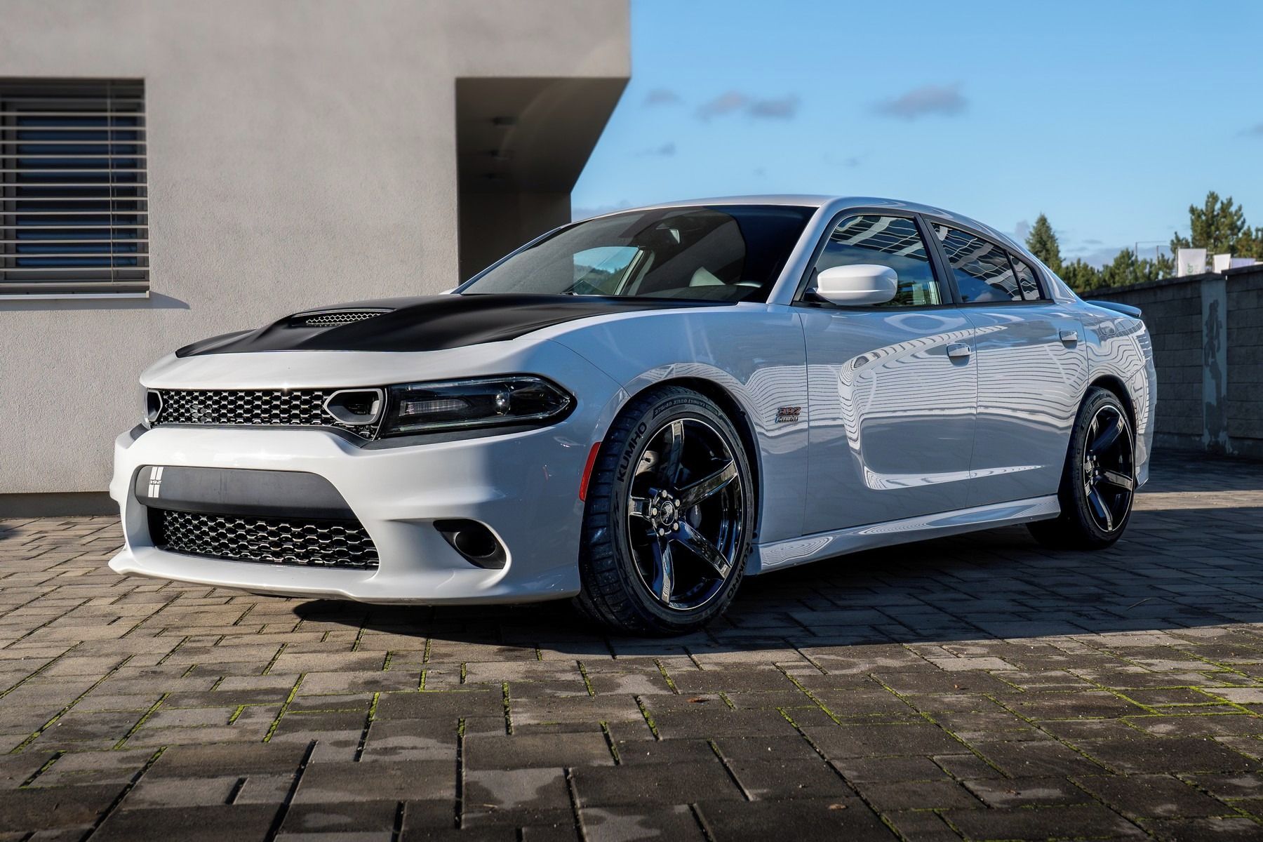 Dodge Charger, 6.4L V8 Scat Pack 2019 DPH - fotka 3