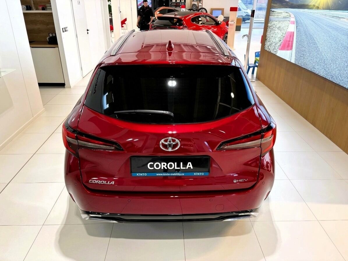 Toyota Corolla, 1,8 TS Style HEV - fotka 6