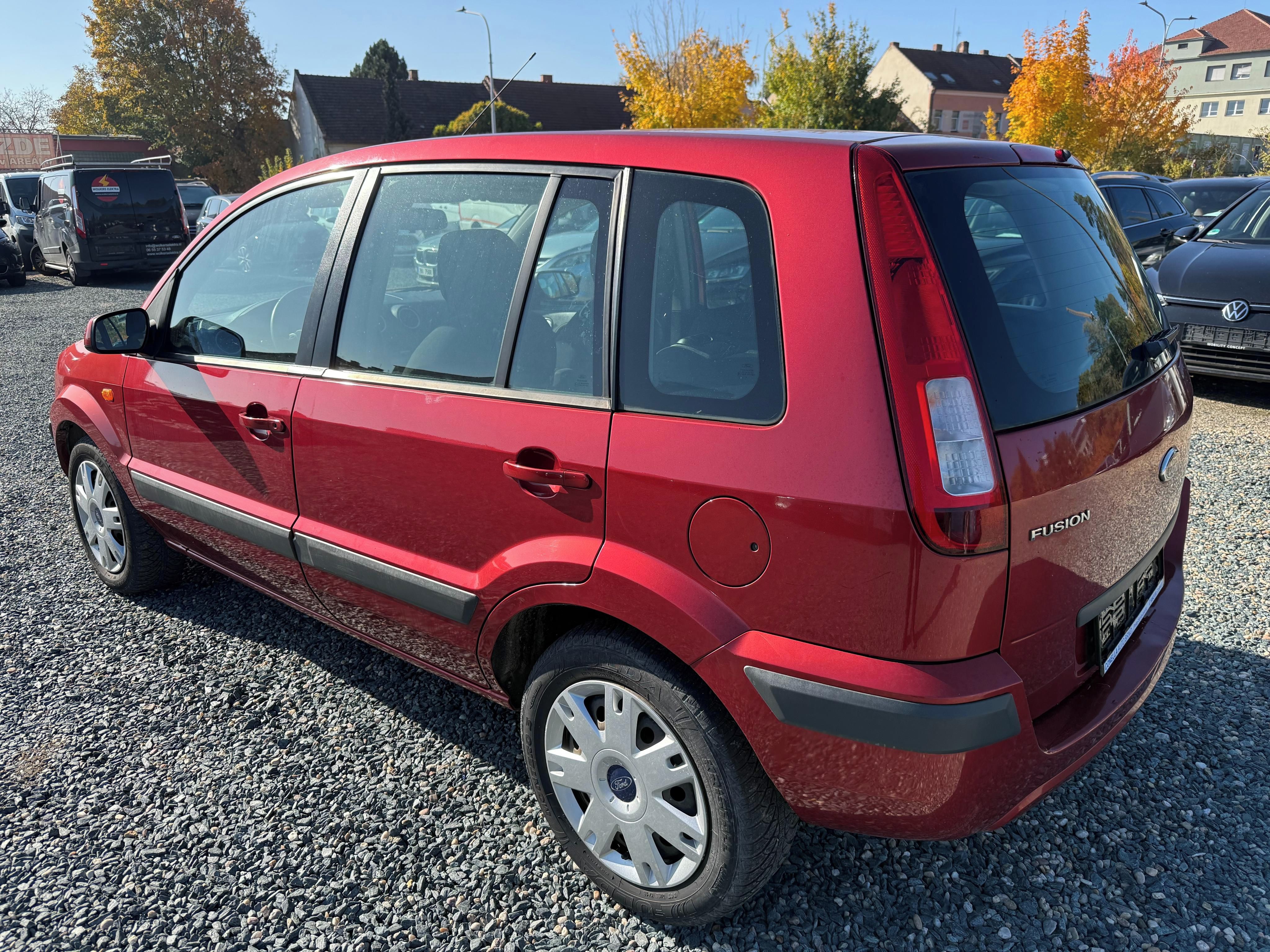 Ford Fusion, 1.6 i 74Kw Ambiente - fotka 3