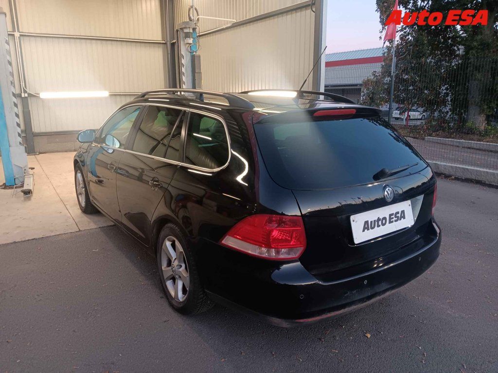 Volkswagen Golf, 1.4TSi,1.maj,AC,xenon - fotka 2