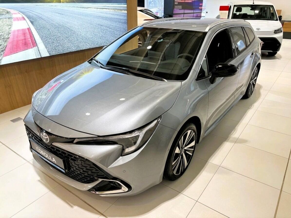 Toyota Corolla, 1,8 TS Style HEV - fotka 3
