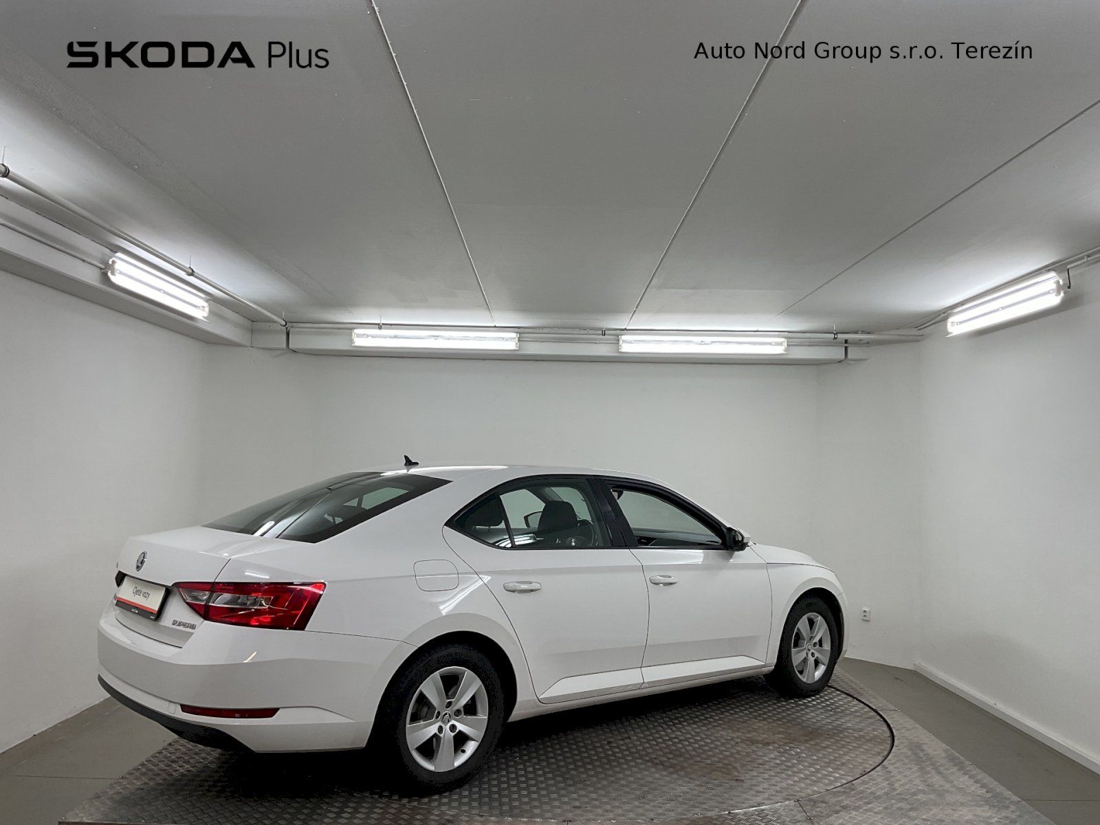 Škoda Superb, Active 2,0TDI 110kW man - fotka 2