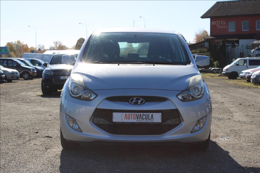 Hyundai ix20, 1,4 i  ČR, DIG. KLIMA, ASR - fotka 2