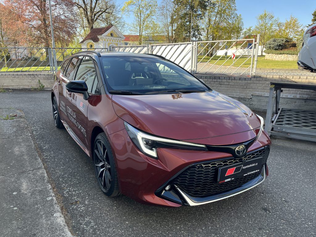 Toyota Corolla, 2.0L HEV GR SPORT - fotka 3