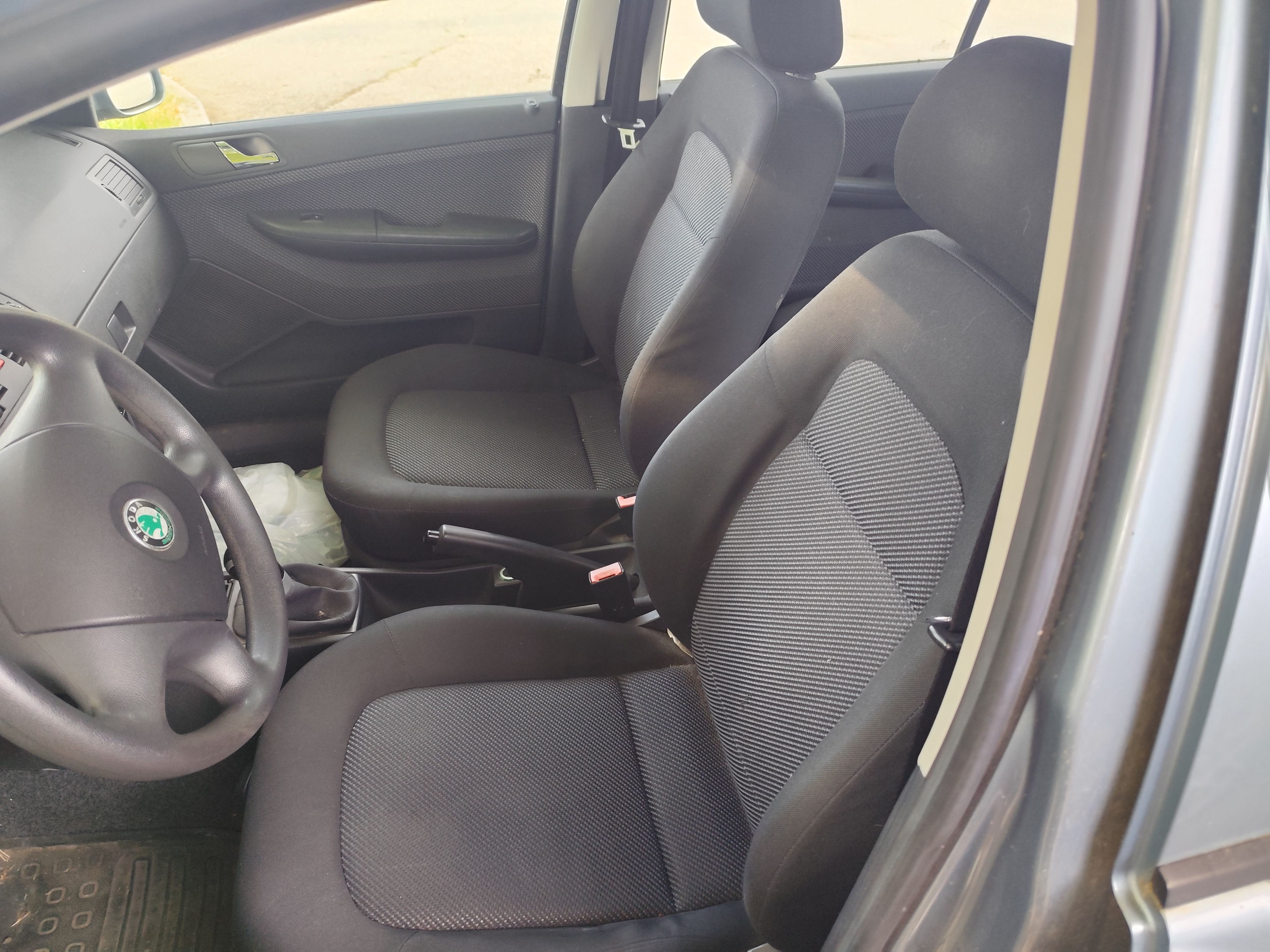 Škoda Fabia, 1.4 16V / 59 kW - fotka 5