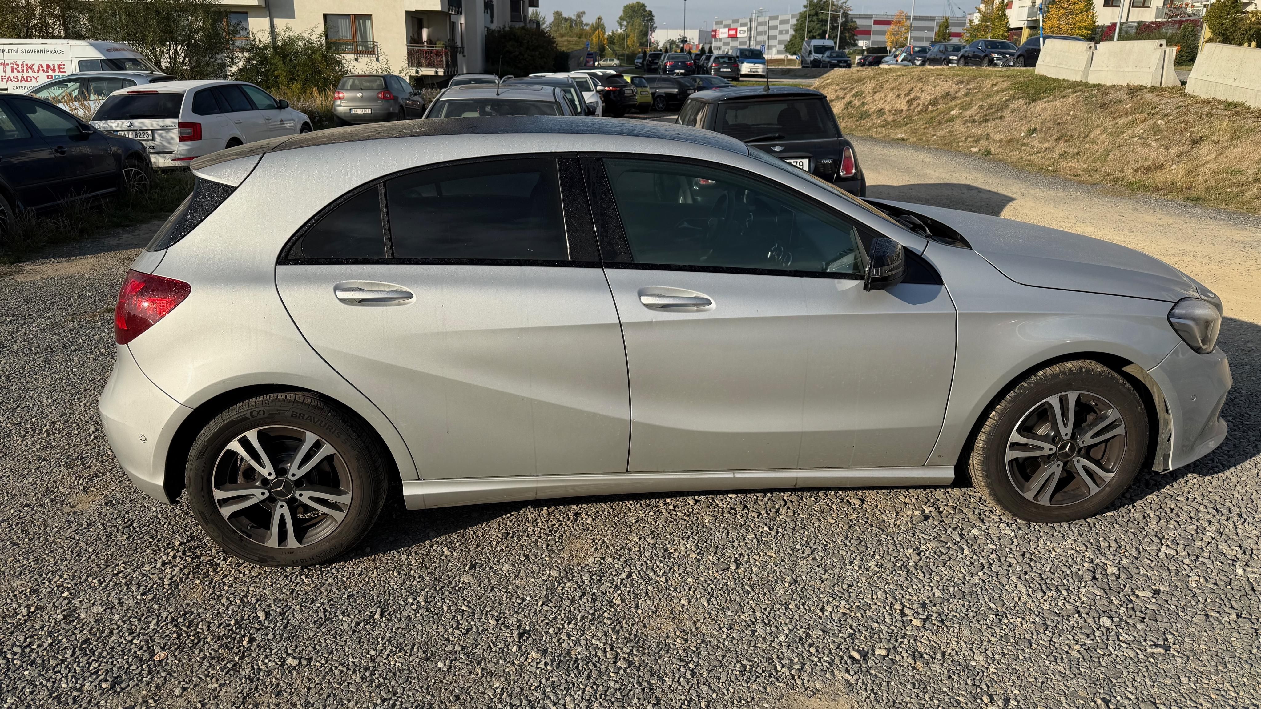Mercedes-Benz Třídy A, Mercedes-Benz A 200d rv. 2016 - fotka 3