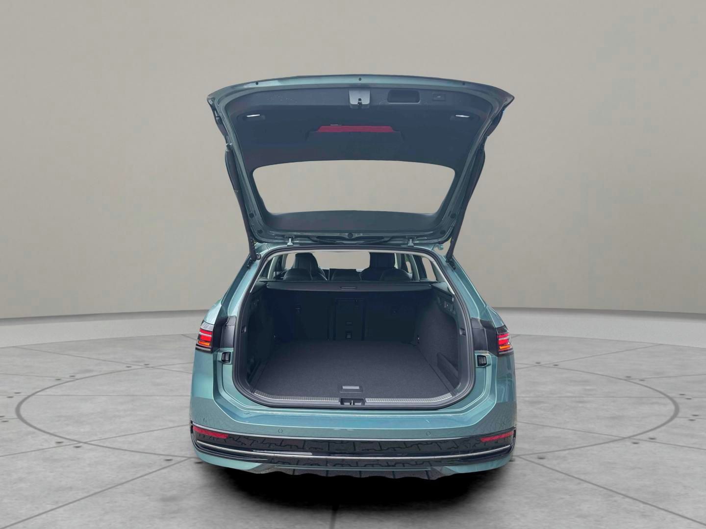 Volkswagen Passat, Elegance 2,0 TDI 110 kW - fotka 5