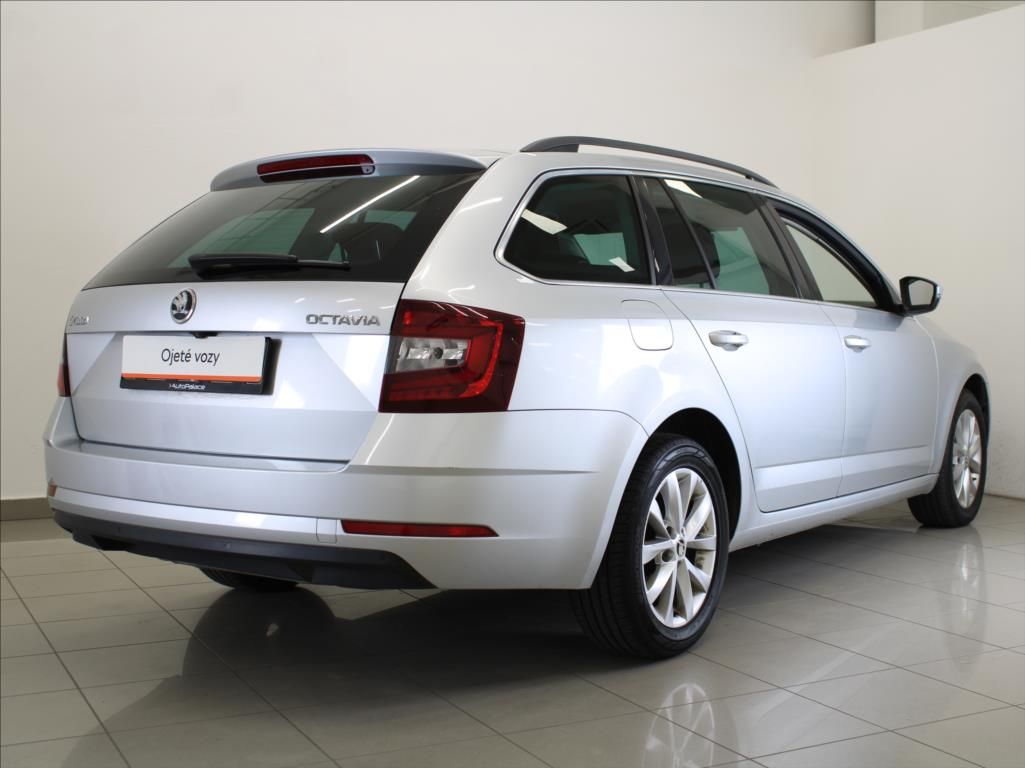 Škoda Octavia, 1,5 TSi 110kW DSG Style 1.maj. - fotka 3