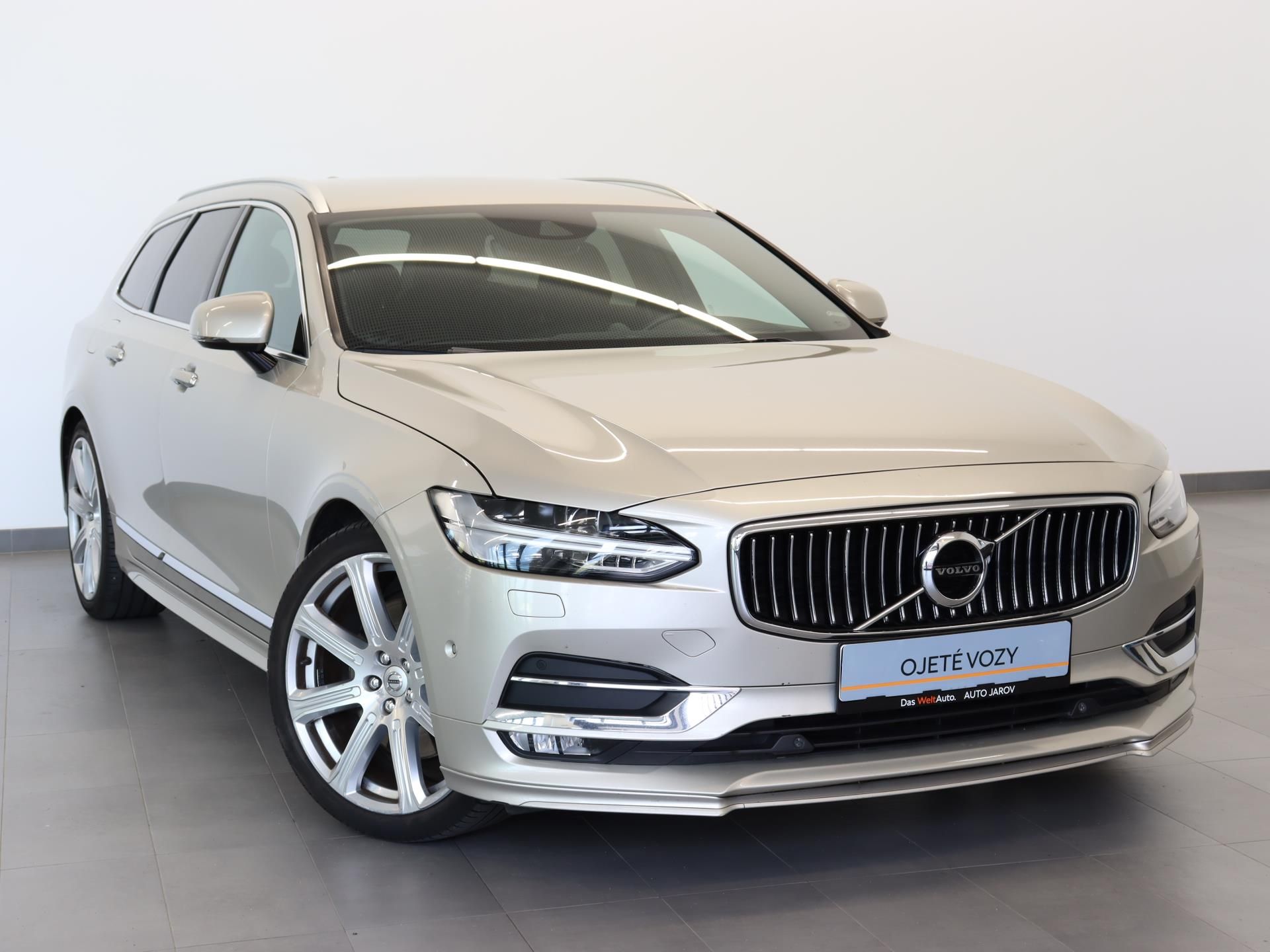 Volvo V90, D5 173kW AWD INSCRIPTION - fotka 6