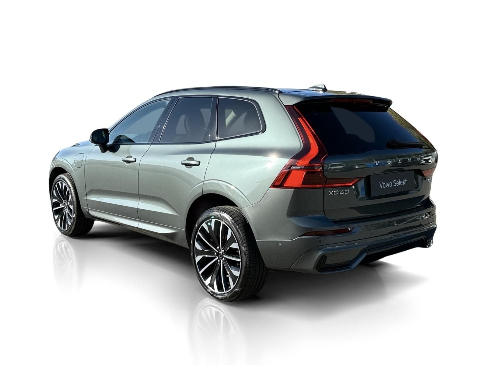 Volvo XC60, T8 AWD ULTRA DARK / B&W VZDUCH - fotka 3