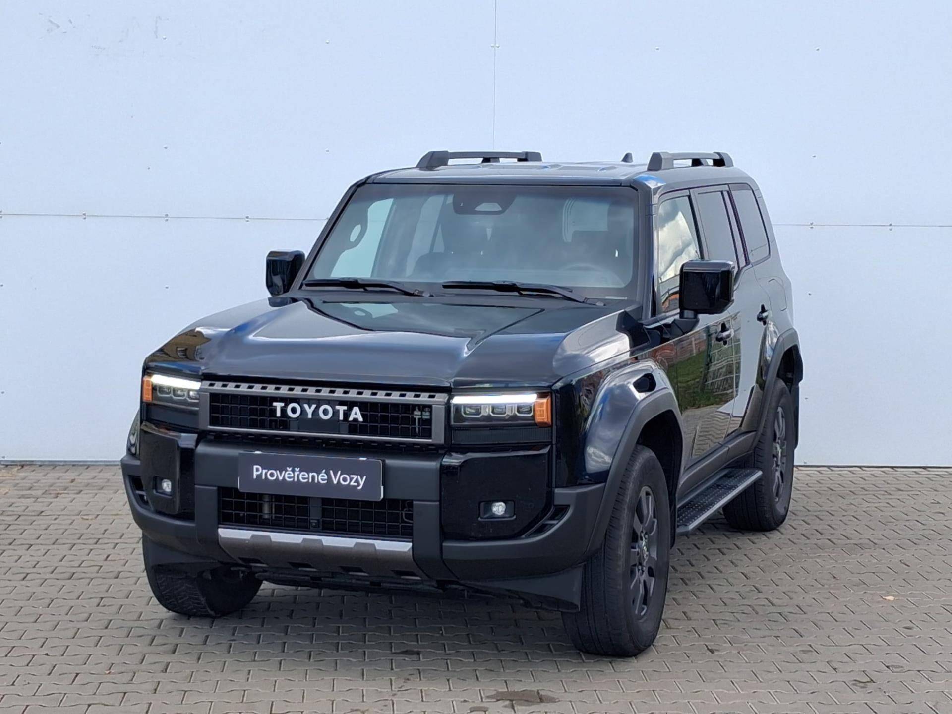 Toyota Land Cruiser, 2.8 D-4D 6AT Invincible