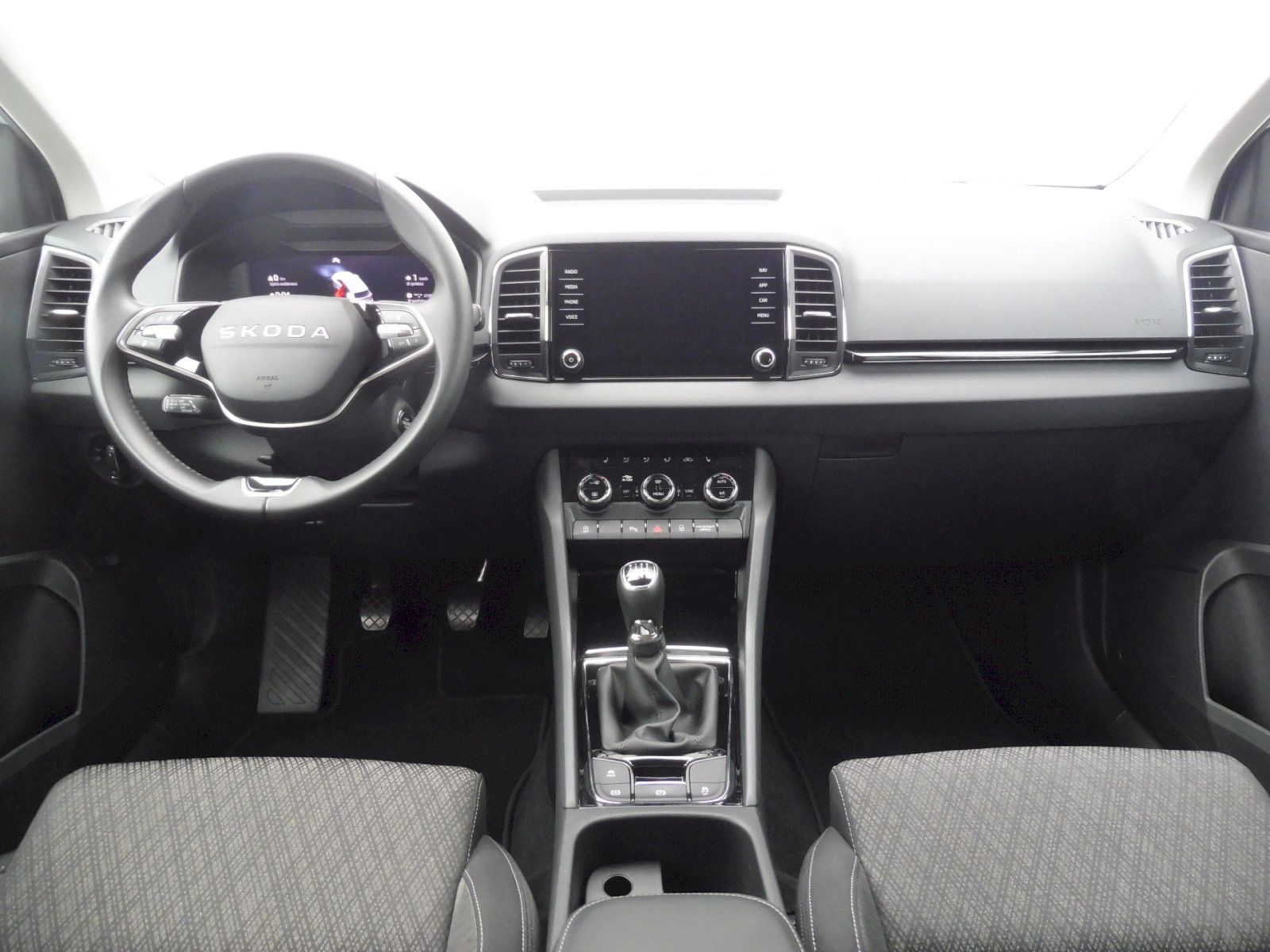 Škoda Karoq, Top Selection 1,5 TSI 110kW - fotka 5