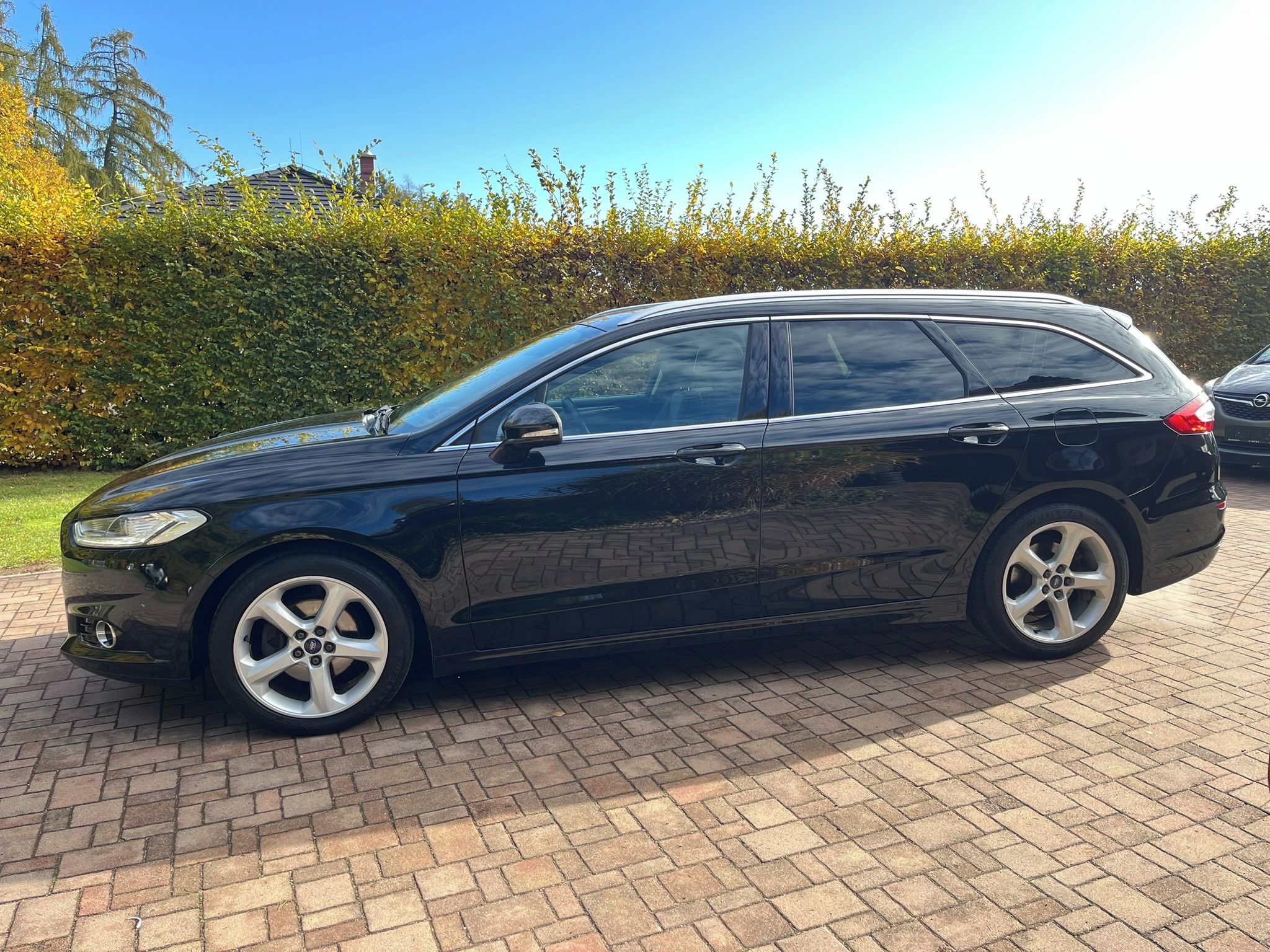 Ford Mondeo, 1.5i Titanium Alcantara LED - fotka 5