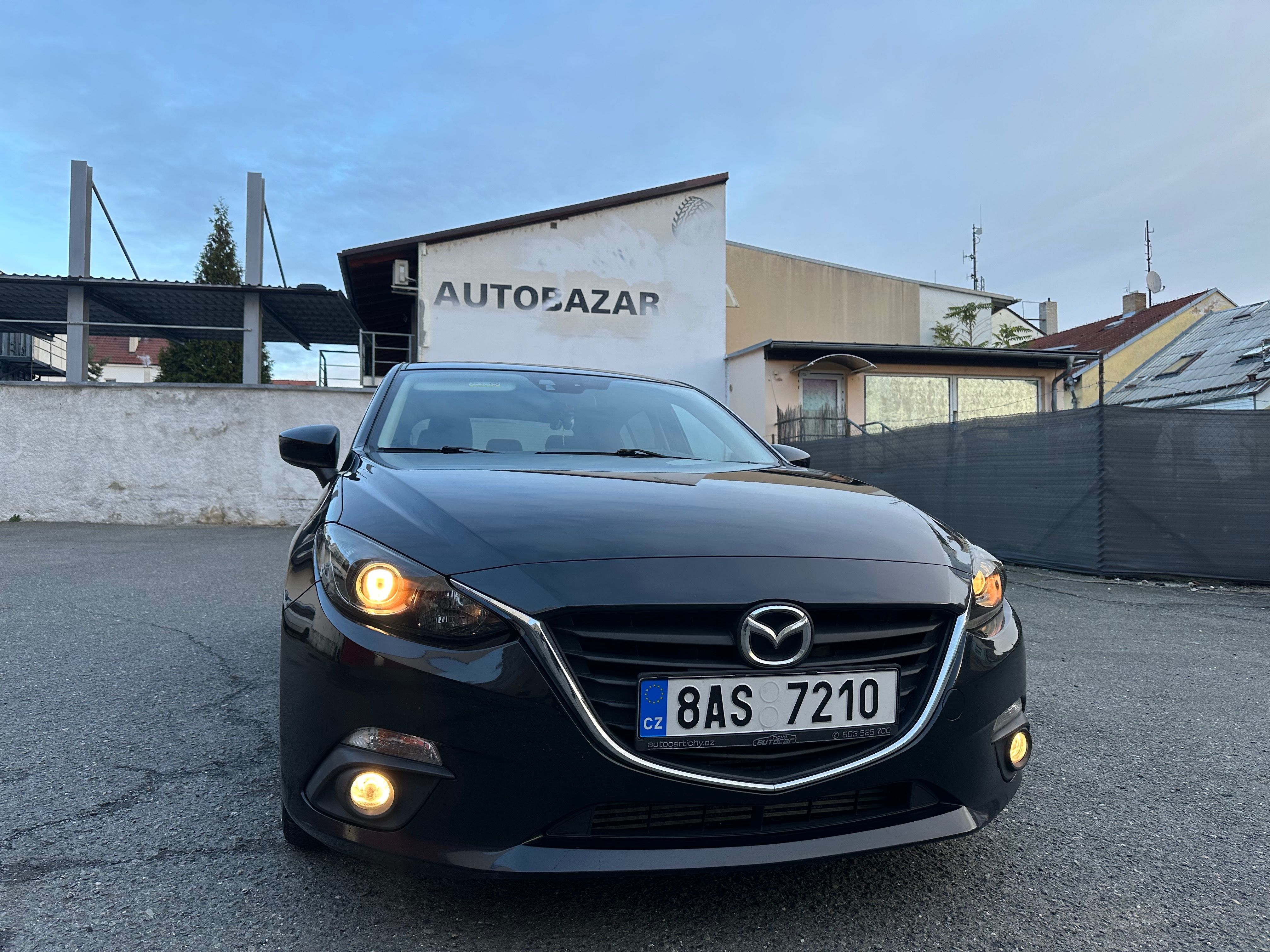 Mazda 3, 2.2D Skyactiv 110Kw - fotka 4